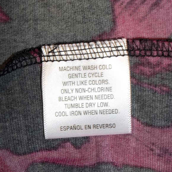 Style & Co . Womens Top Blouse Size Small V-Neck Cross Over Ruched Black Pink - Picture 6 of 6